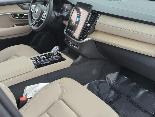 new 2026 Volvo XC90 Plug-In Hybrid car, priced at $81,875