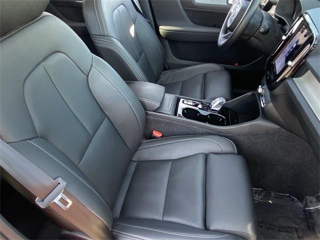 new 2025 Volvo XC40 car, priced at $48,785