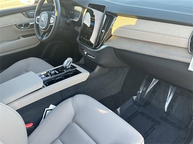 new 2026 Volvo XC90 car, priced at $72,205