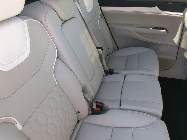 new 2025 Volvo EX90 car, priced at $88,945