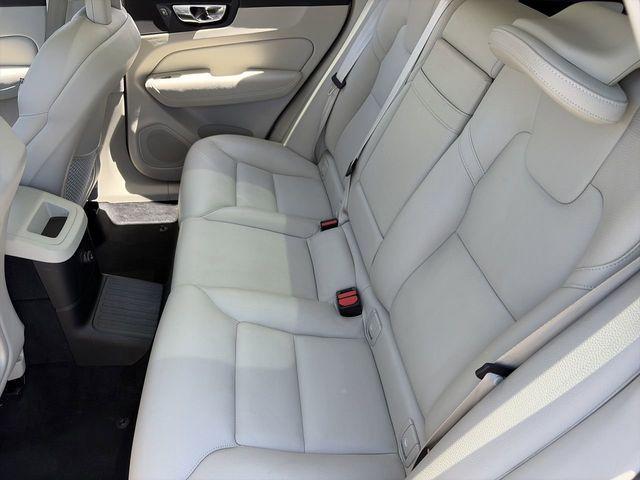 used 2018 Volvo XC60 Recharge Plug-In Hybrid car, priced at $25,644