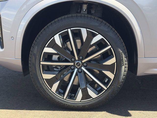 new 2026 Volvo XC90 Plug-In Hybrid car, priced at $87,820