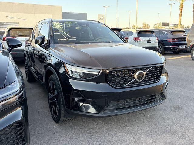 used 2023 Volvo XC40 car, priced at $31,999