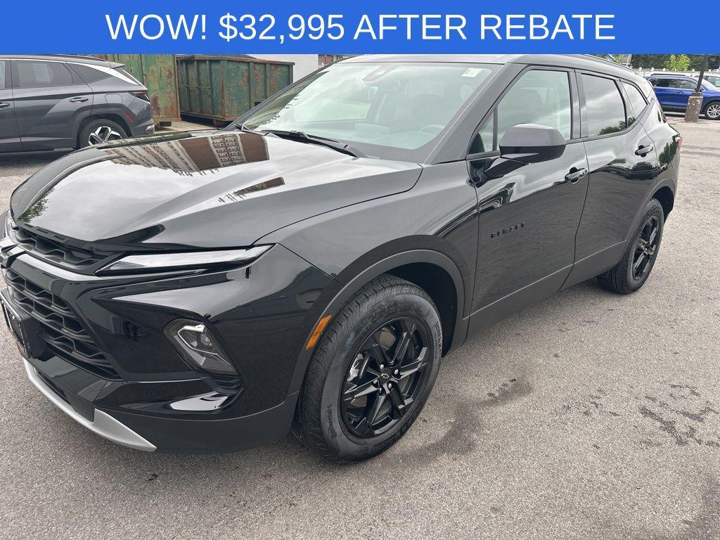 used 2025 Chevrolet Blazer car, priced at $32,995