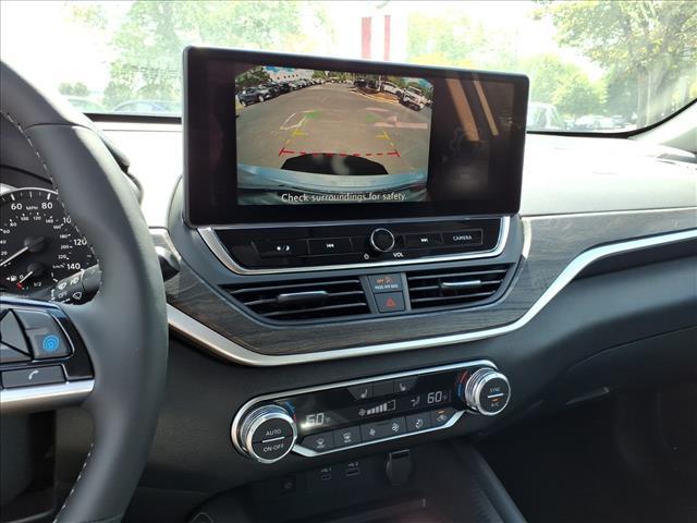 new 2025 Nissan Altima car, priced at $30,580