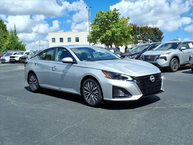 new 2025 Nissan Altima car, priced at $30,580