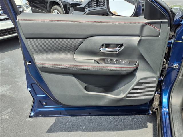 new 2025 Nissan Kicks car, priced at $29,010