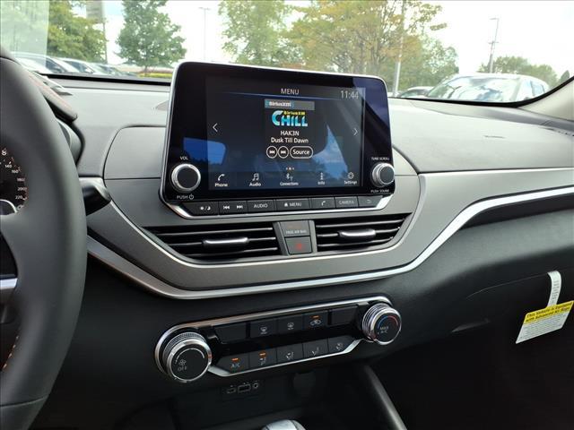 new 2025 Nissan Altima car, priced at $30,338