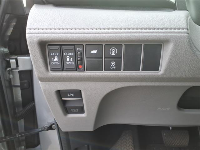 used 2023 Honda Odyssey car, priced at $34,695