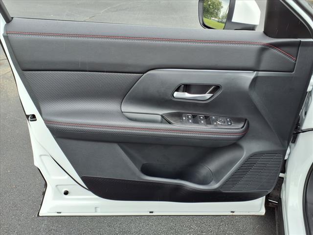 new 2025 Nissan Kicks car, priced at $28,095