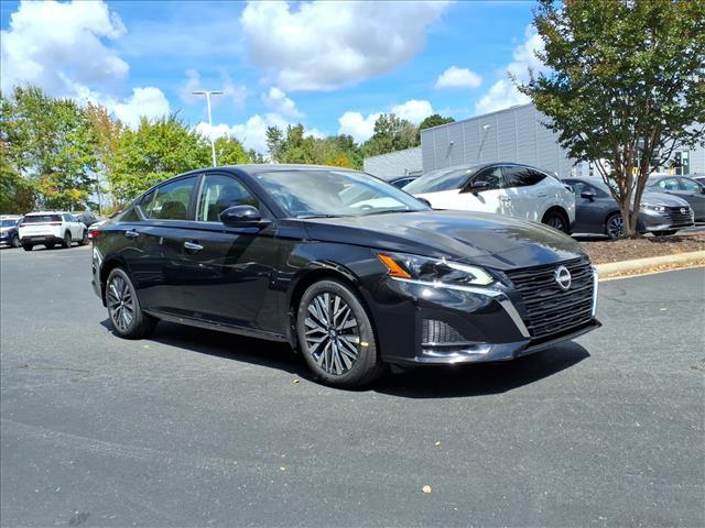 new 2025 Nissan Altima car, priced at $30,124