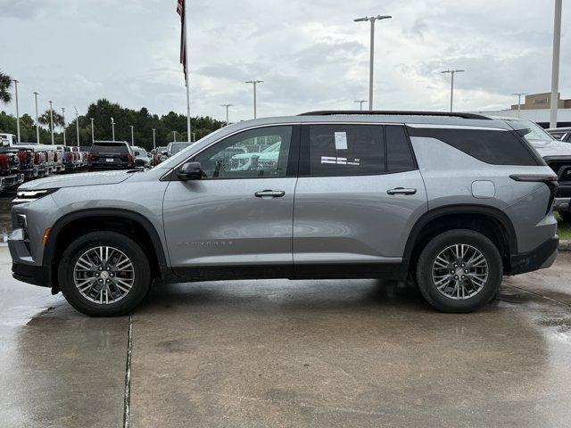 used 2024 Chevrolet Traverse car, priced at $32,024