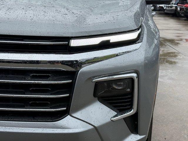 used 2024 Chevrolet Traverse car, priced at $32,024
