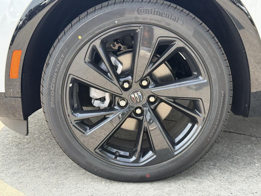new 2026 Buick Envision car, priced at $44,155