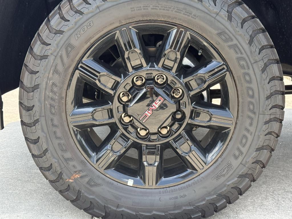 new 2026 GMC Sierra 2500 car, priced at $82,041