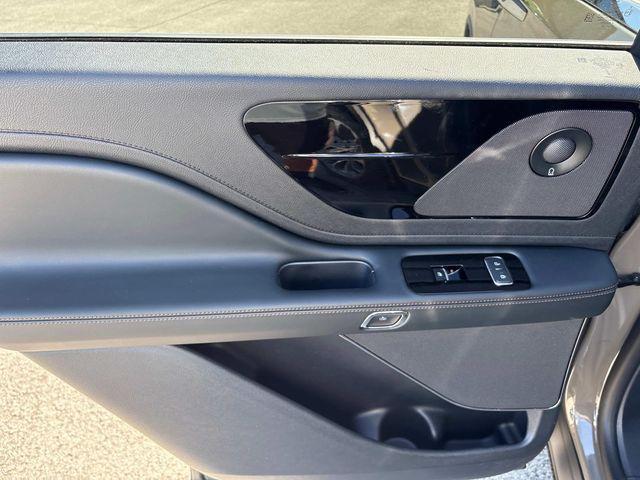 new 2025 Lincoln Aviator car, priced at $58,792
