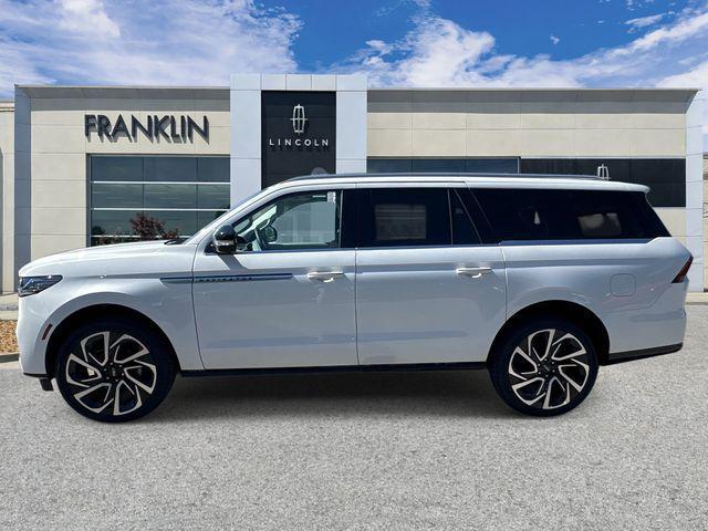 new 2026 Lincoln Navigator car, priced at $102,501