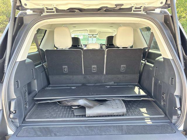 new 2026 Lincoln Navigator car, priced at $92,929