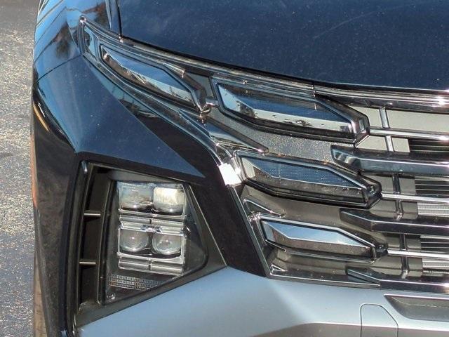 new 2026 Hyundai TUCSON Hybrid car, priced at $44,525