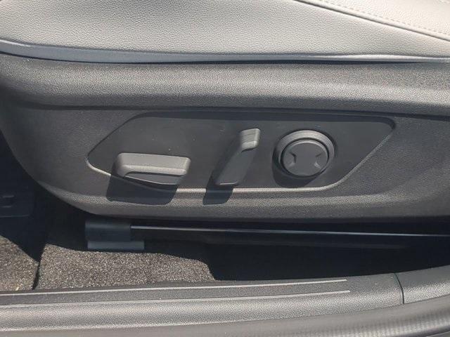 new 2025 Hyundai Elantra car, priced at $28,630