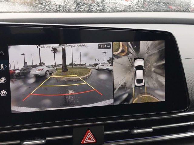 new 2025 Hyundai Elantra car, priced at $29,095