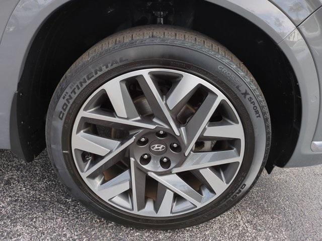 used 2023 Hyundai Santa Fe car, priced at $28,999