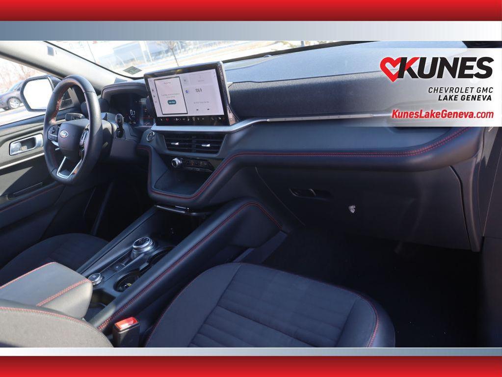 used 2025 Ford Explorer car, priced at $37,292