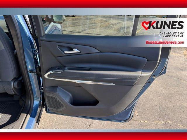 new 2026 Chevrolet Traverse car, priced at $46,300