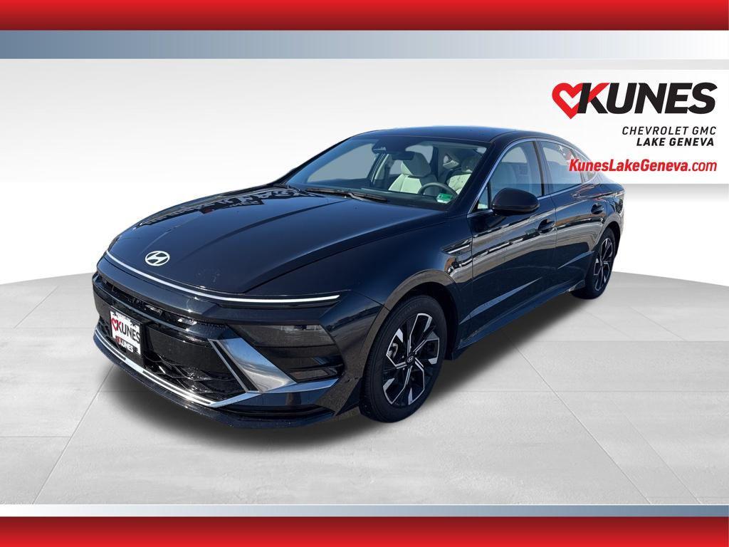 used 2025 Hyundai Sonata car, priced at $24,886
