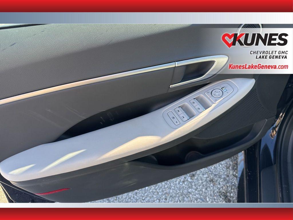 used 2025 Hyundai Sonata car, priced at $24,886