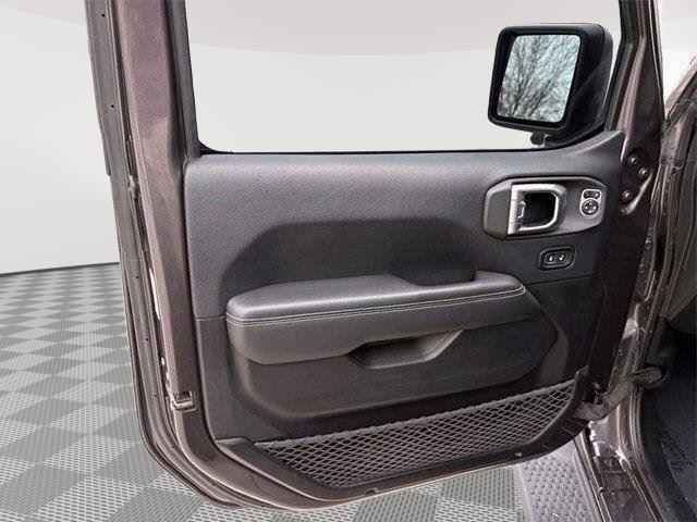 used 2019 Jeep Wrangler Unlimited car, priced at $24,400