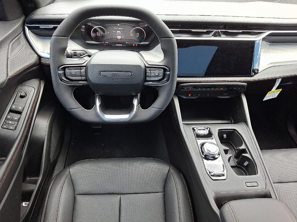 new 2026 Jeep Cherokee car, priced at $42,175