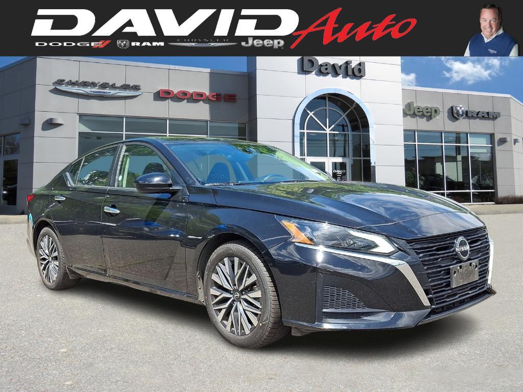 used 2023 Nissan Altima car, priced at $23,818