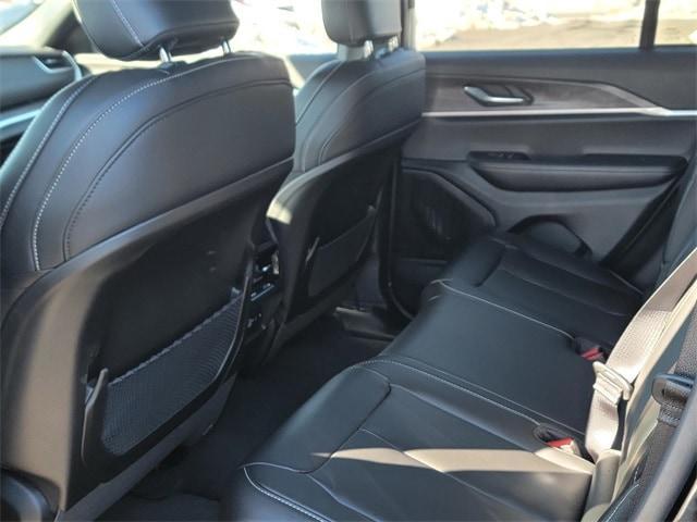 new 2025 Jeep Grand Cherokee car, priced at $41,245