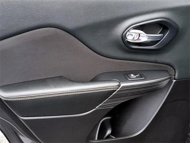 used 2017 Jeep Cherokee car, priced at $9,994