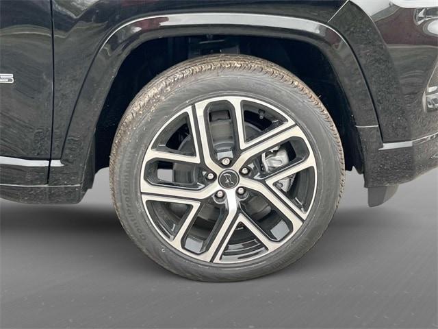 new 2025 Jeep Compass car, priced at $32,495