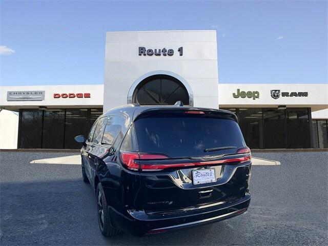 new 2026 Chrysler Pacifica car, priced at $48,389