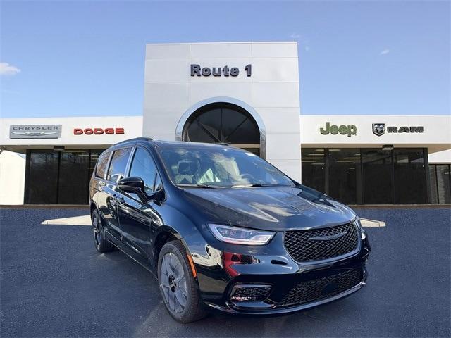 new 2026 Chrysler Pacifica car, priced at $48,389