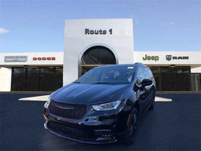 new 2026 Chrysler Pacifica car, priced at $48,389