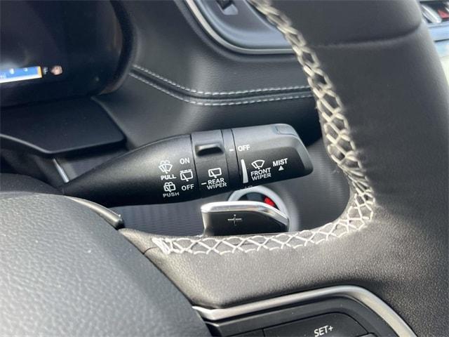 new 2025 Jeep Grand Cherokee car, priced at $41,530