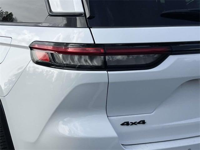 new 2025 Jeep Grand Cherokee car, priced at $41,530