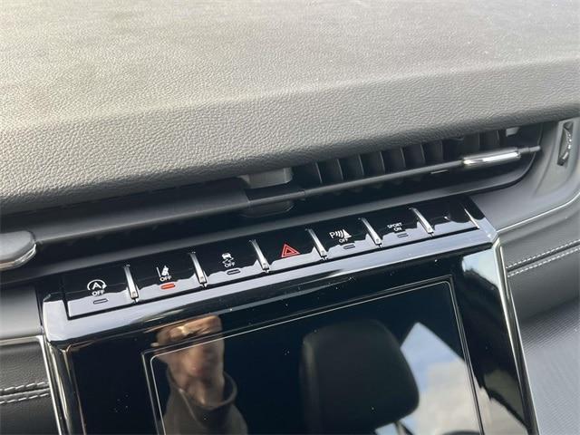 new 2025 Jeep Grand Cherokee car, priced at $41,530