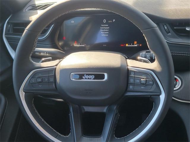 new 2025 Jeep Grand Cherokee car, priced at $37,920