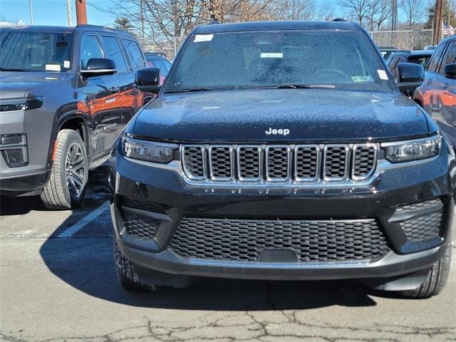 new 2025 Jeep Grand Cherokee car, priced at $37,920