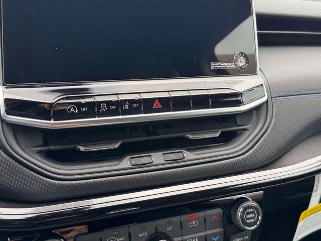 new 2026 Jeep Compass car, priced at $31,280