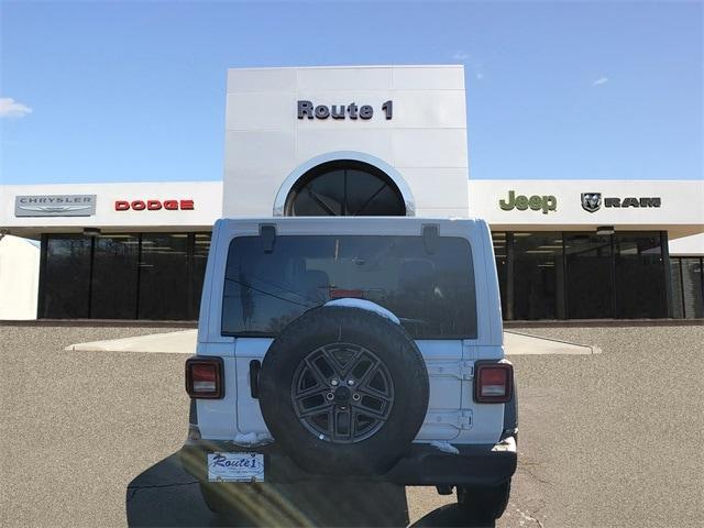 new 2025 Jeep Wrangler car, priced at $45,270