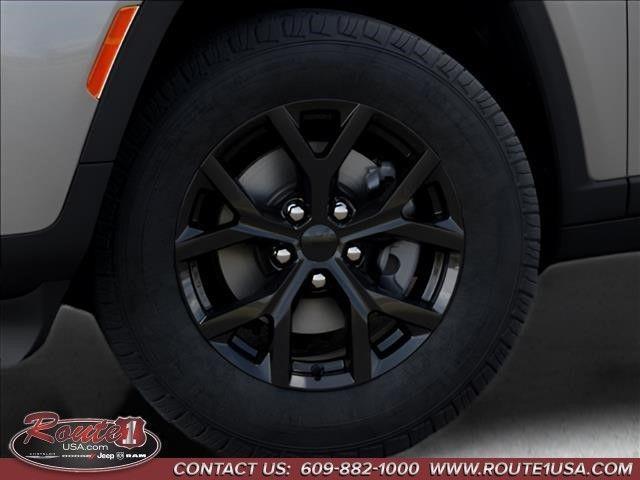 new 2026 Jeep Grand Cherokee car, priced at $43,060