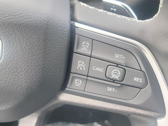 new 2026 Jeep Grand Cherokee car, priced at $44,560