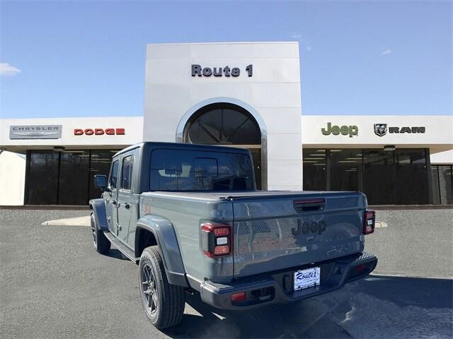 new 2026 Jeep Gladiator car, priced at $55,190