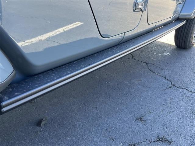 new 2026 Jeep Gladiator car, priced at $55,190